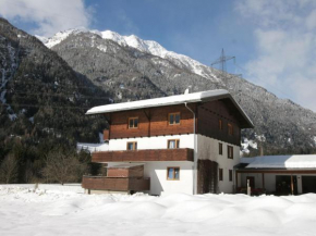 Apartment in Matrei in Osttirol with Garden Play Equipment, Matrei In Osttirol